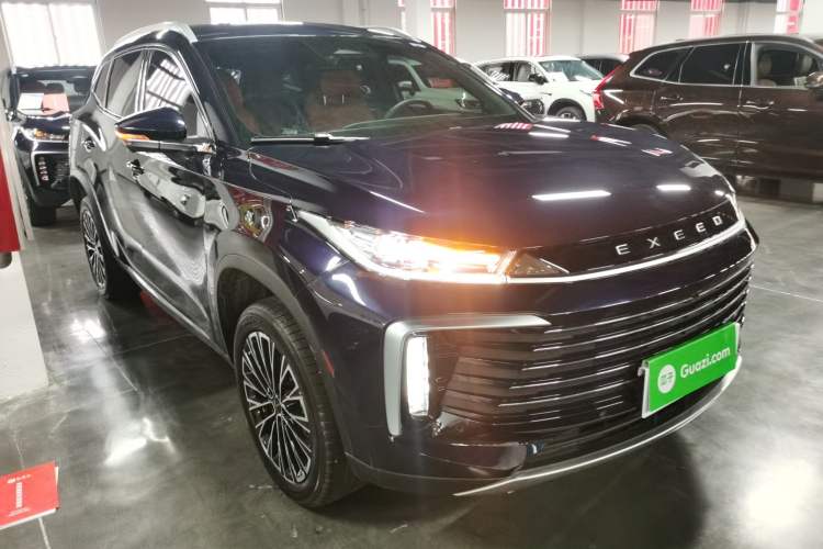 Used EXEED Lingyun 2025 300T Two-Wheel Drive Starry Edition Front Right 45 Deg