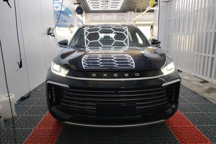 Used EXEED Lingyun 2025 300T Two-Wheel Drive Starry Edition Front