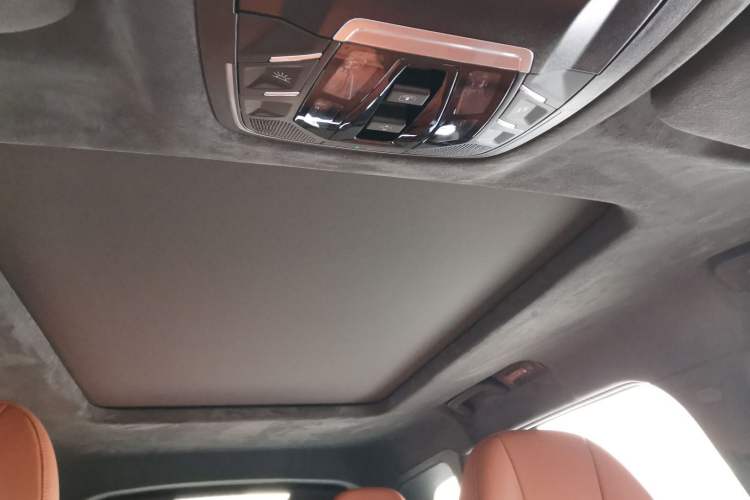 Used EXEED Lingyun 2025 300T Two-Wheel Drive Starry Edition Headliner