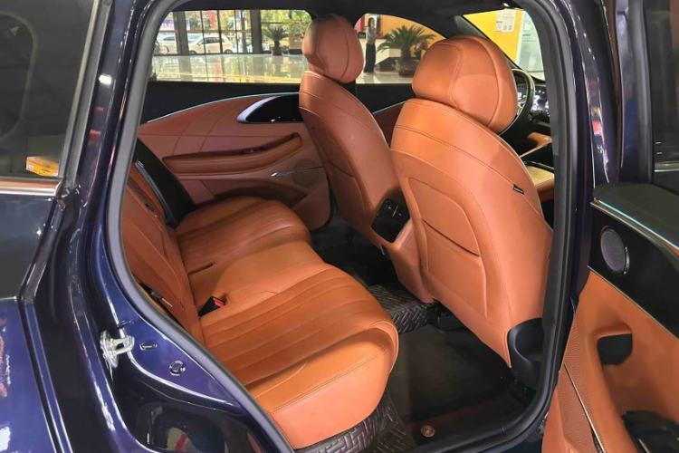 Used EXEED Lingyun 2025 300T Two-Wheel Drive Starry Edition Interior 10