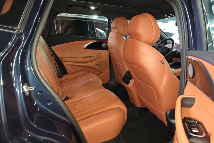 Used EXEED Lingyun 2025 300T Two-Wheel Drive Starry Edition Interior 10