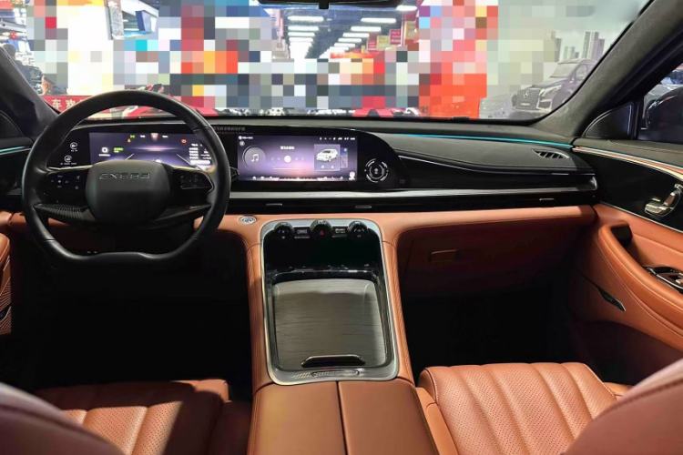 Used EXEED Lingyun 2025 300T Two-Wheel Drive Starry Edition Interior 2