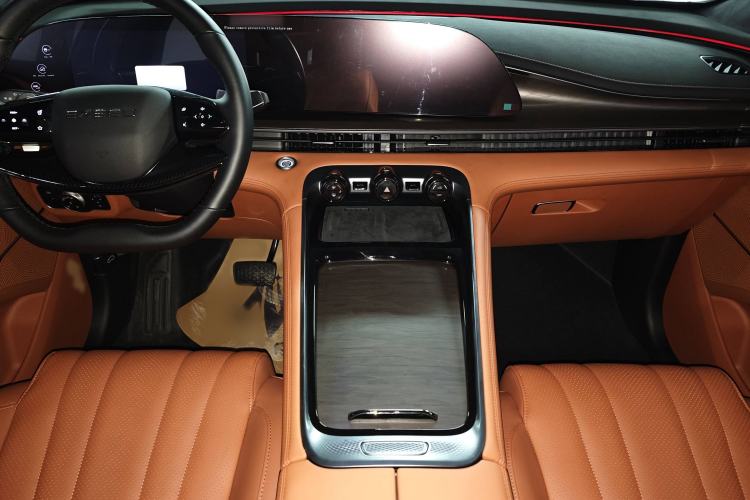 Used EXEED Lingyun 2025 300T Two-Wheel Drive Starry Edition Interior 2