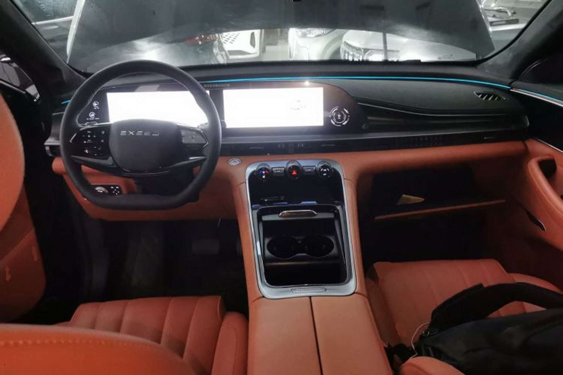 Used EXEED Lingyun 2025 300T Two-Wheel Drive Starry Edition Interior 2