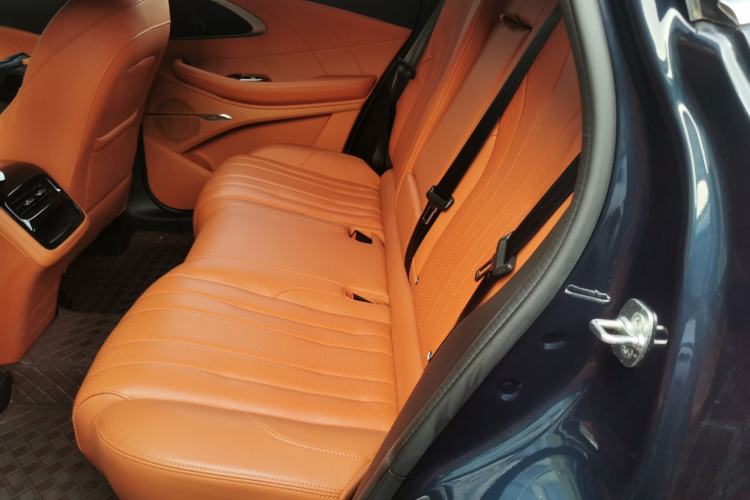 Used EXEED Lingyun 2025 300T Two-Wheel Drive Starry Edition Interior 4