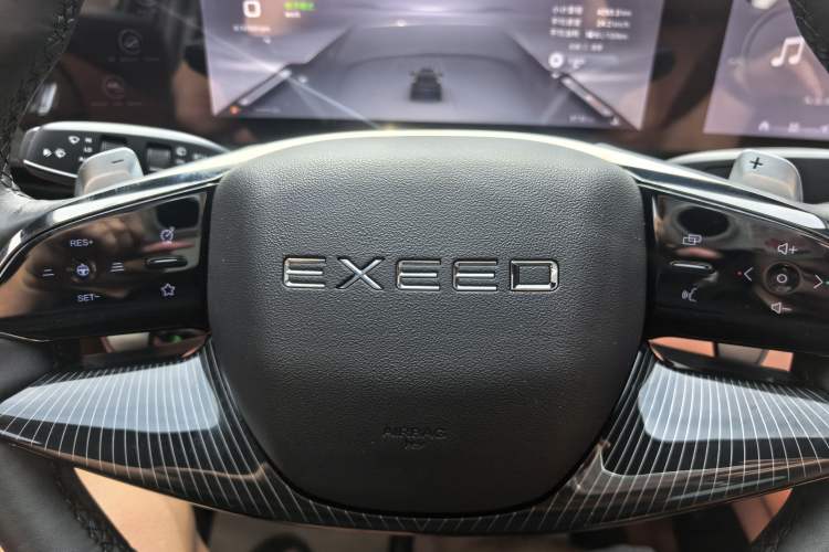Used EXEED Lingyun 2025 300T Two-Wheel Drive Starry Edition Interior 6