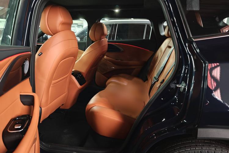 Used EXEED Lingyun 2025 300T Two-Wheel Drive Starry Edition Interior 7