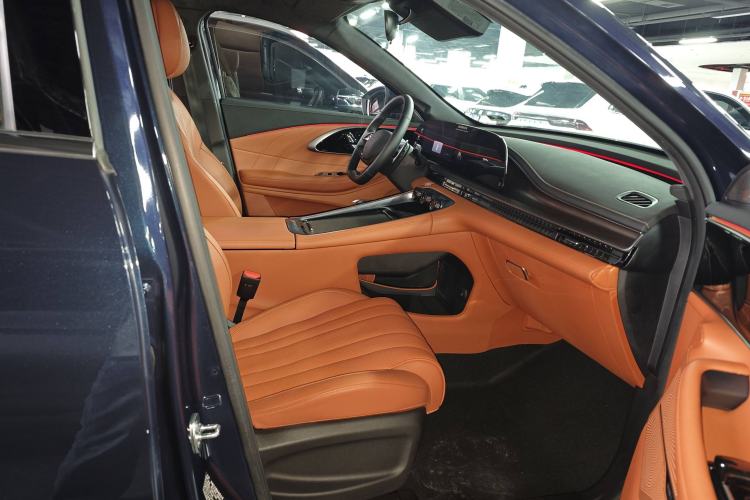 Used EXEED Lingyun 2025 300T Two-Wheel Drive Starry Edition Interior 9