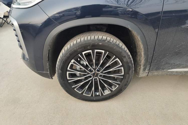 Used EXEED Lingyun 2025 300T Two-Wheel-Drive King's Edition Left Front Wheel Hub