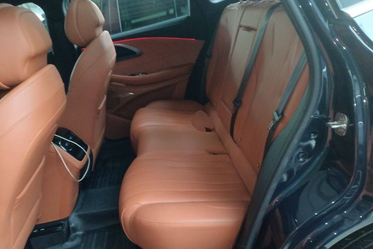 Used EXEED Lingyun 2025 300T Two-Wheel Drive Starry Edition Left Rear Seat