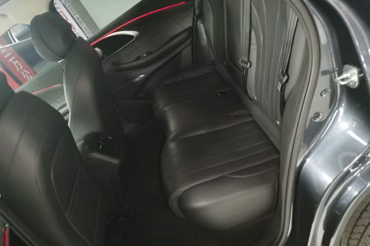 Used EXEED Lingyun 2025 300T Two-Wheel Drive Starry Edition Left Rear Seat