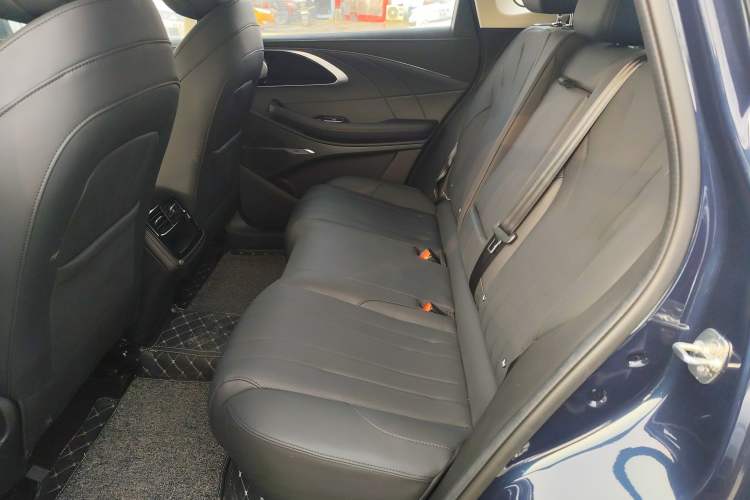 Used EXEED Lingyun 2025 300T Two-Wheel-Drive King's Edition Left Rear Seat