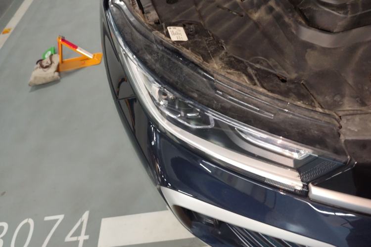Used EXEED Lingyun 2025 400T Four-Wheel-Drive International Version Right Front Headlight