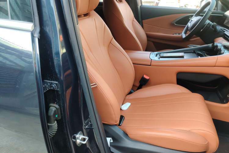 Used EXEED Lingyun 2025 300T Two-Wheel Drive Starry Edition Right Front Seat