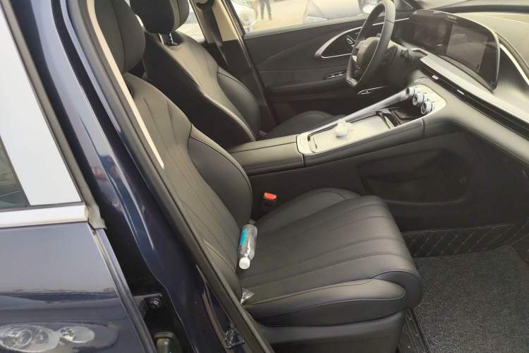 Used EXEED Lingyun 2025 300T Two-Wheel-Drive King's Edition Right Front Seat