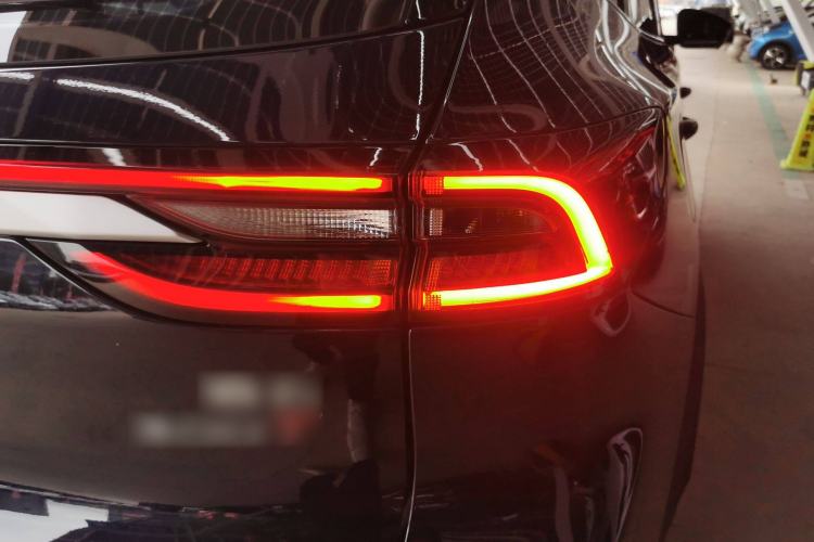Used EXEED Lingyun 2025 300T Two-Wheel Drive Starry Edition Right Rear Taillight