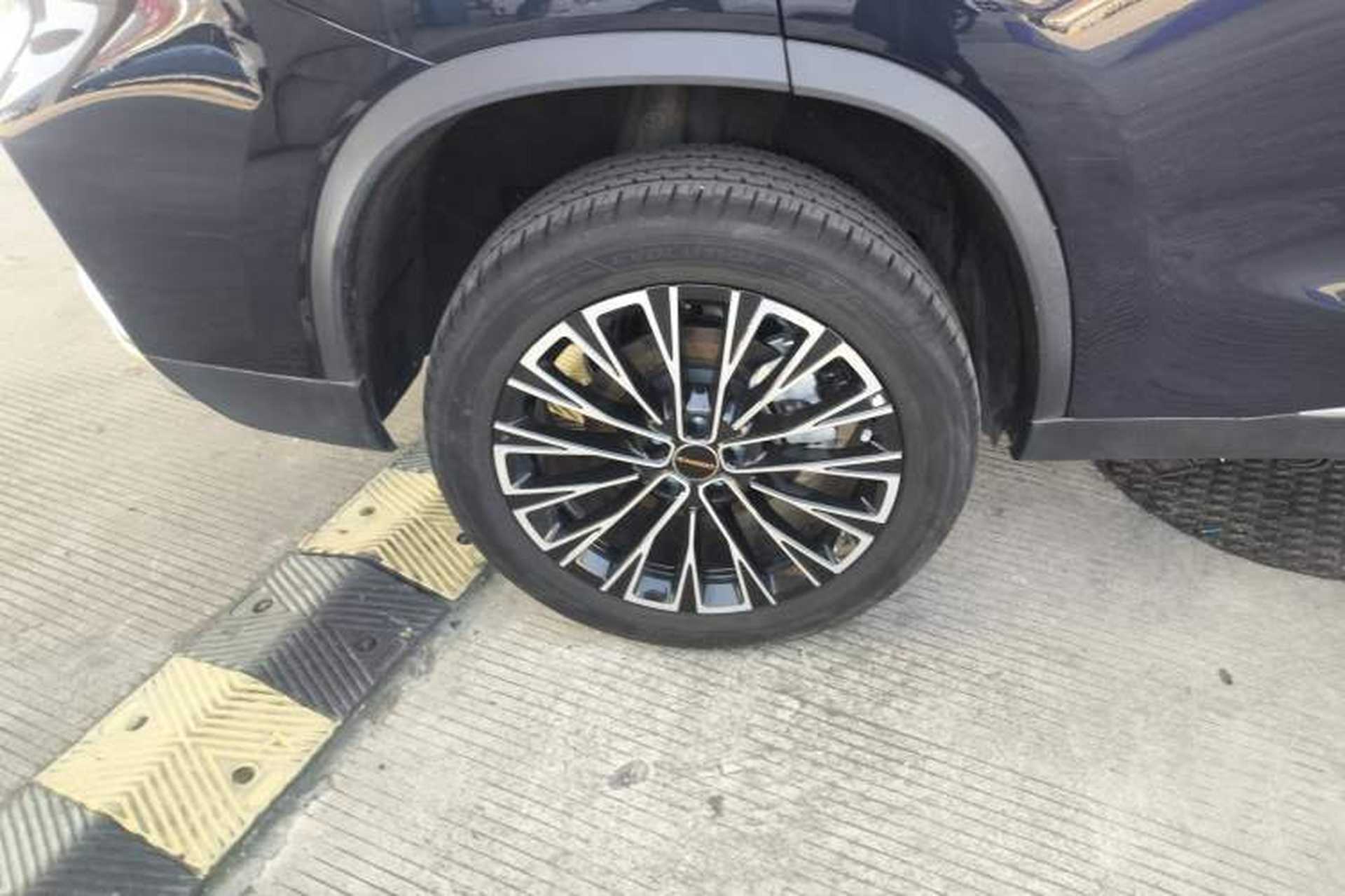 Used EXEED Lingyun 2025 300T Two-Wheel Drive Starry Edition Right Rear Wheel Hub