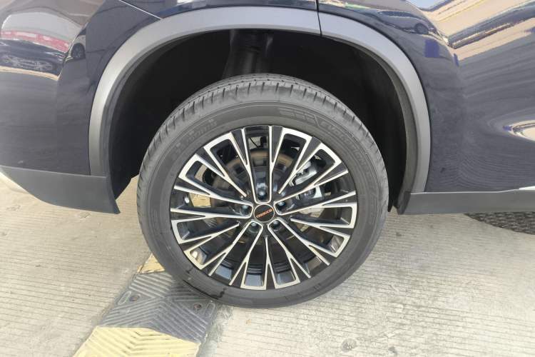 Used EXEED Lingyun 2025 300T Two-Wheel Drive Starry Edition Right Rear Wheel Hub