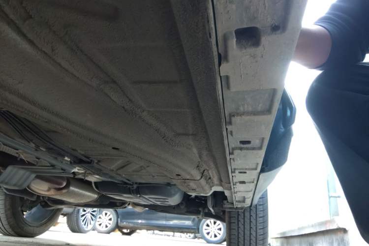 Used EXEED Lingyun 2025 300T Two-Wheel Drive Starry Edition Right Side Sill