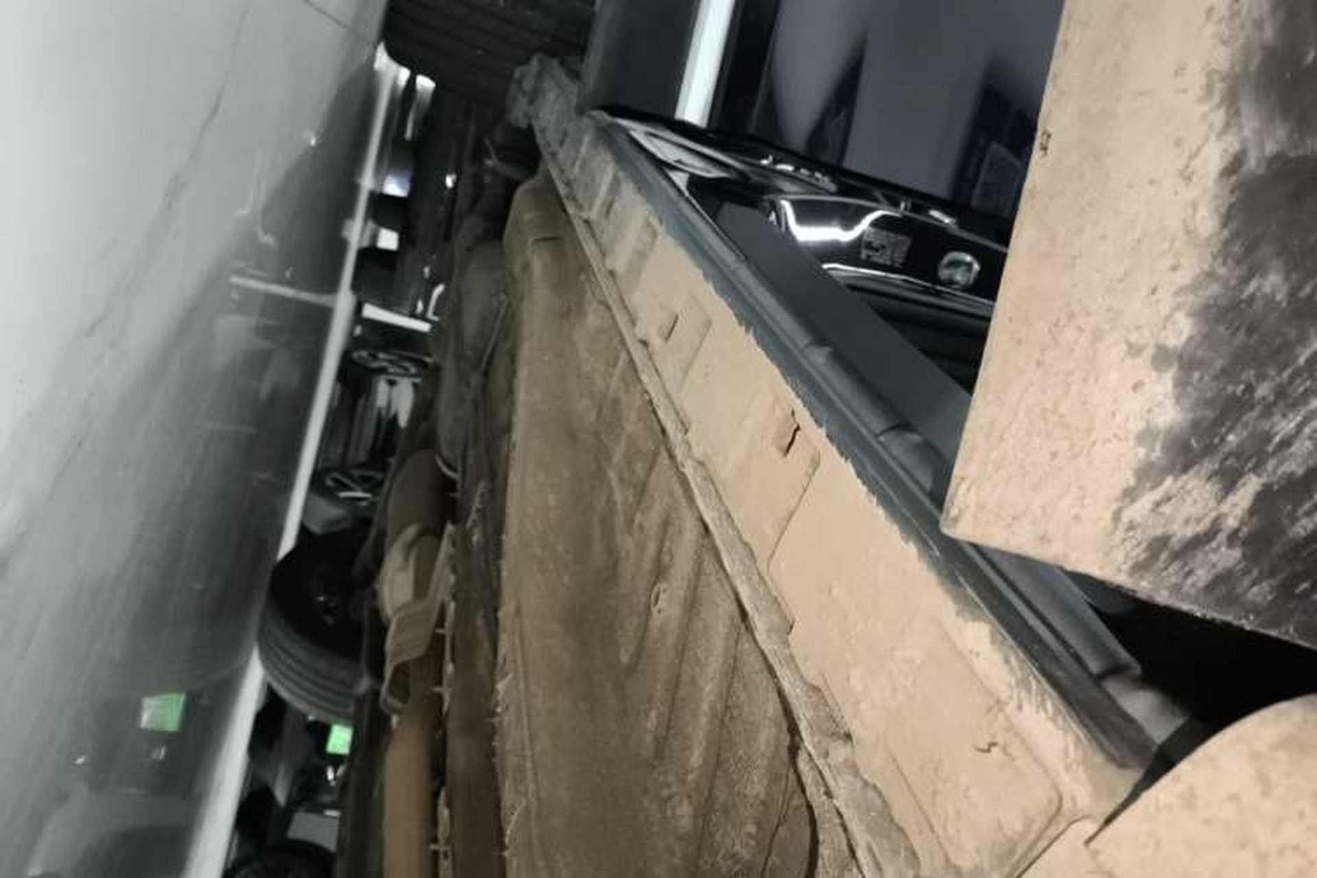 Used EXEED Lingyun 2025 300T Two-Wheel Drive Starry Edition Right Side Sill