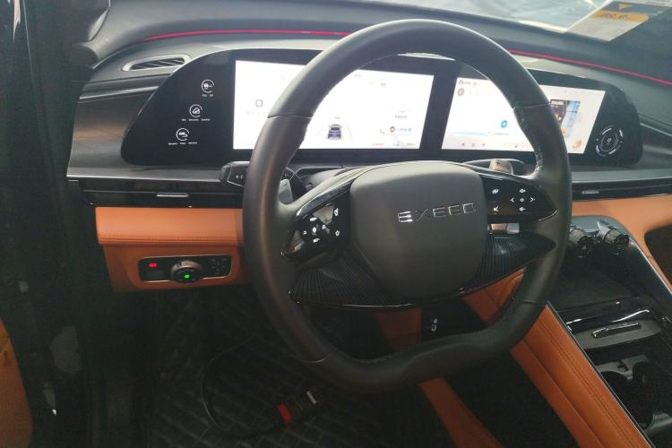 Used EXEED Lingyun 2025 300T Two-Wheel Drive Starry Edition Steering Wheel