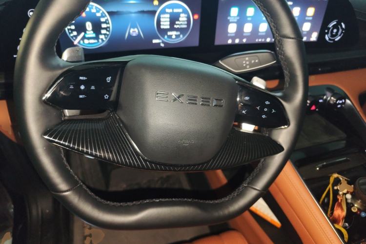 Used EXEED Lingyun 2025 400T Four-Wheel-Drive International Version Steering Wheel