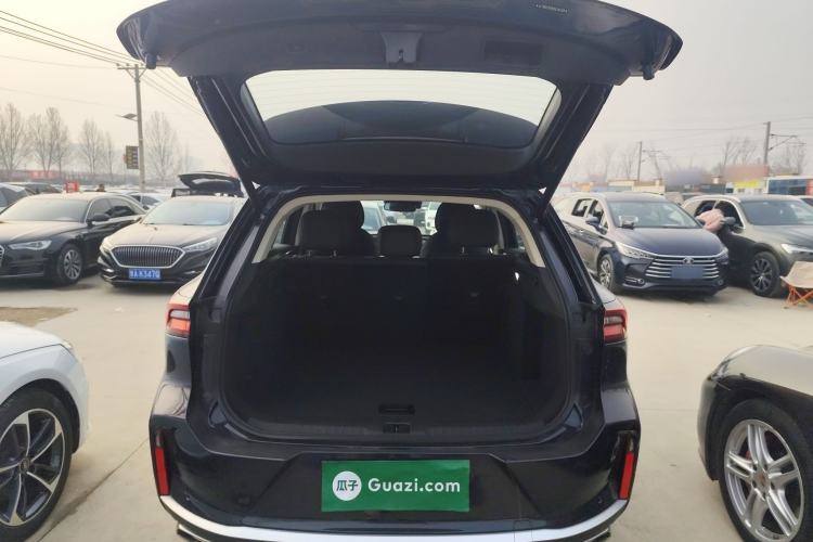 Used EXEED Lingyun 2025 300T Two-Wheel-Drive King's Edition Trunk