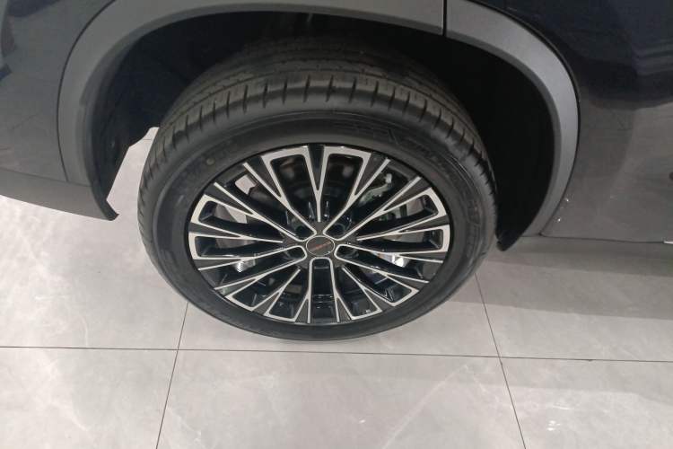 Used EXEED Lingyun 2025 300T Two-Wheel Drive Starry Edition Exterior 5