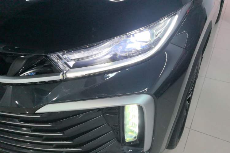 Used EXEED Lingyun 2025 300T Two-Wheel Drive Starry Edition Left Front Headlight