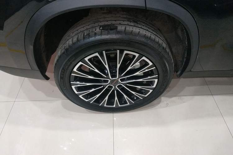 Used EXEED Lingyun 2025 300T Two-Wheel Drive Starry Edition Right Rear Wheel Hub