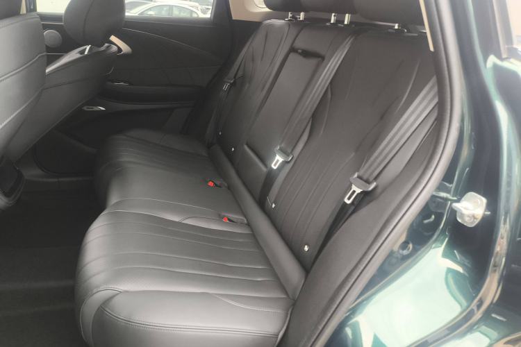 Used EXEED Lingyun 2025 300T Two-Wheel Drive Starry Edition Left Rear Seat