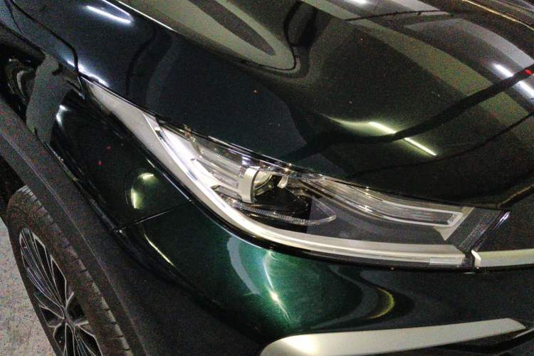 Used EXEED Lingyun 2025 300T Two-Wheel Drive Starry Edition Right Front Headlight