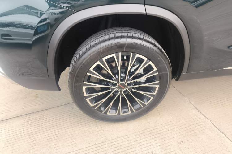 Used EXEED Lingyun 2025 300T Two-Wheel Drive Starry Edition Right Rear Wheel Hub