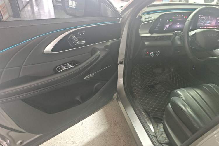 Used EXEED Lingyun 2025 300T Two-Wheel Drive Starry Edition Driver Seat