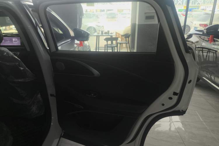 Used EXEED Lingyun 2025 300T Two-Wheel Drive Starry Edition Interior 6