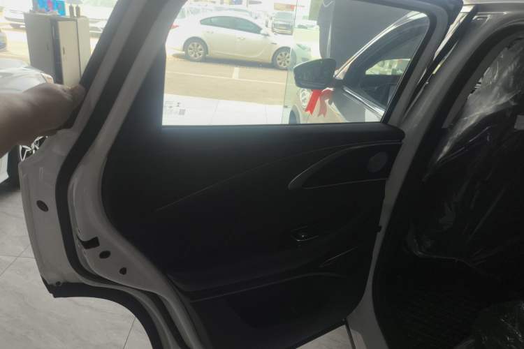 Used EXEED Lingyun 2025 300T Two-Wheel Drive Starry Edition Interior 8