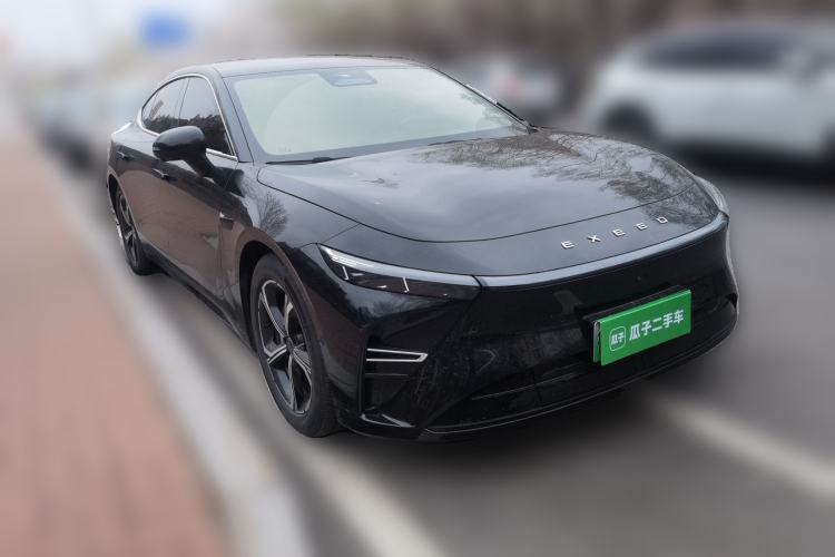 Used EXEED Star Era ES 2024 Max Long-Range Version Front Right 45 Deg