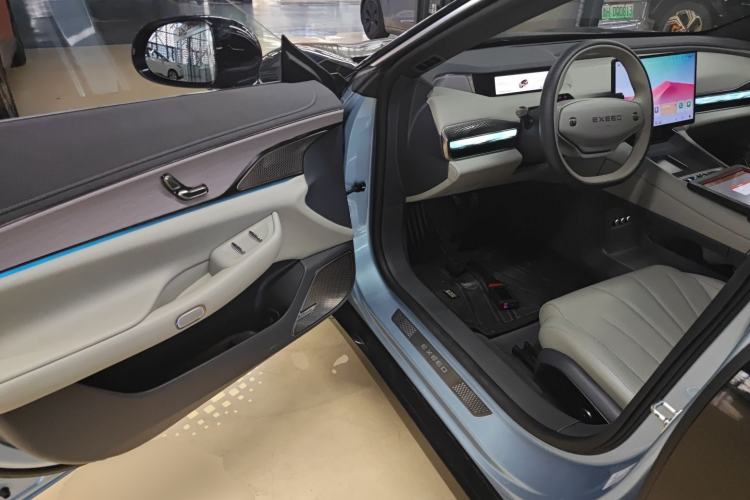 Used EXEED Star Era ES 2024 Max Long-Range Version Interior 3