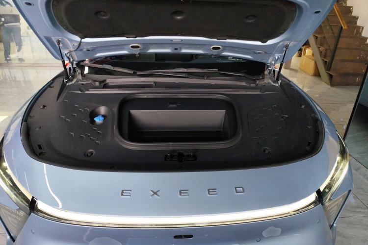 Used EXEED Star Era ES 2024 Max Long-Range Version Engine Bay