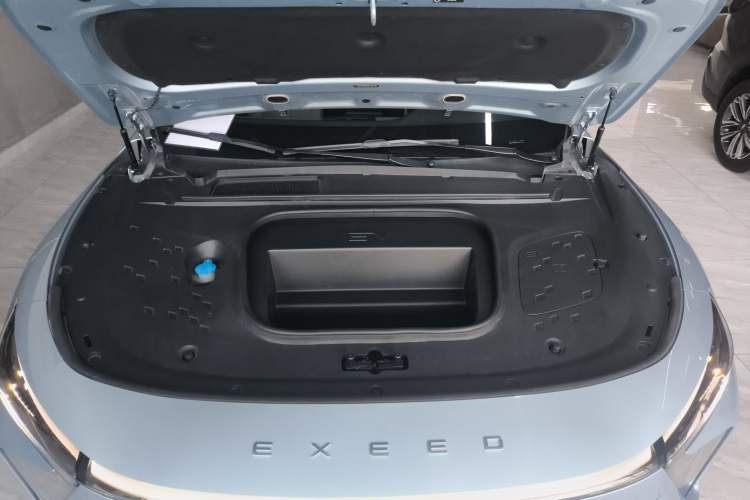 Used EXEED Star Era ES 2024 Max Long-Range Version Engine Bay