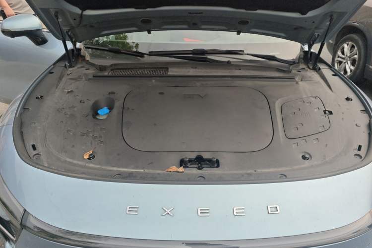 Used EXEED Star Era ES 2024 Max Long-Range Version Engine Bay