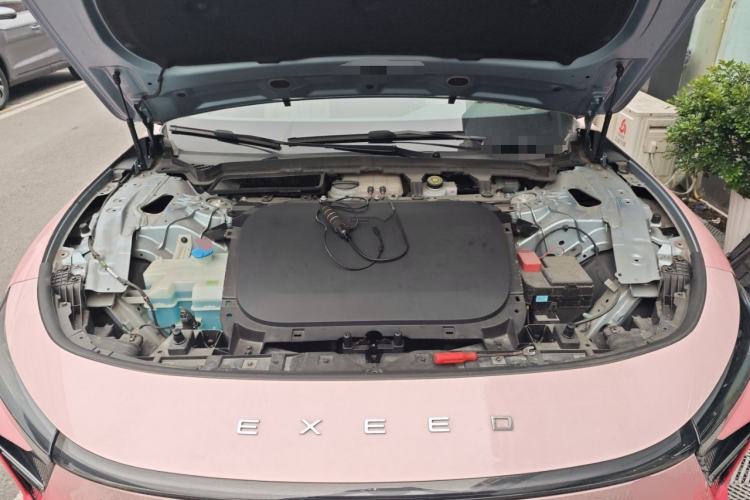 Used EXEED Star Era ES 2024 Max Long-Range Version Engine Bay