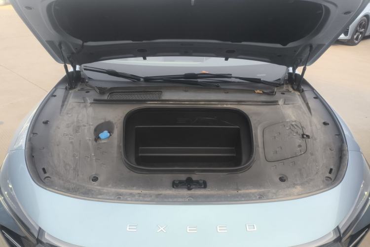 Used EXEED Star Era ES 2024 Max Long-Range Version Engine Bay