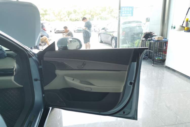 Used EXEED Star Era ES 2024 Max Long-Range Version Interior 5
