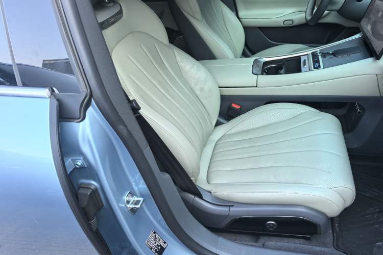 Used EXEED Star Era ES 2024 Max Long-Range Version Right Front Seat