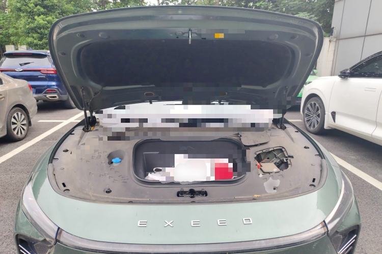 Used EXEED Star Era ES 2024 Max Long-Range Version Engine Bay
