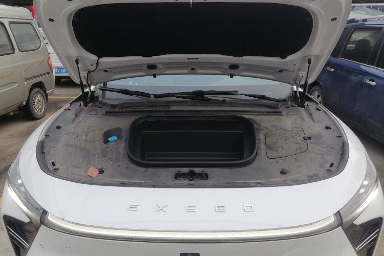 Used EXEED Star Era ES 2024 Max Long-Range Version Engine Bay