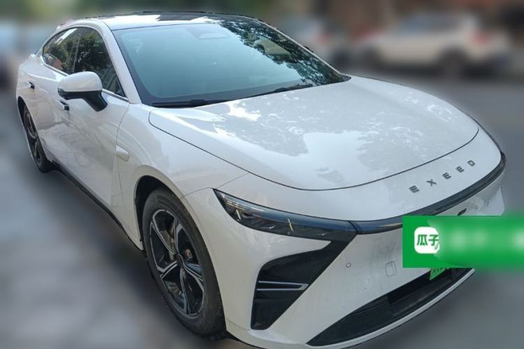 Used EXEED Star Era ES 2024 Max Long-Range Version Front Right 45 Deg
