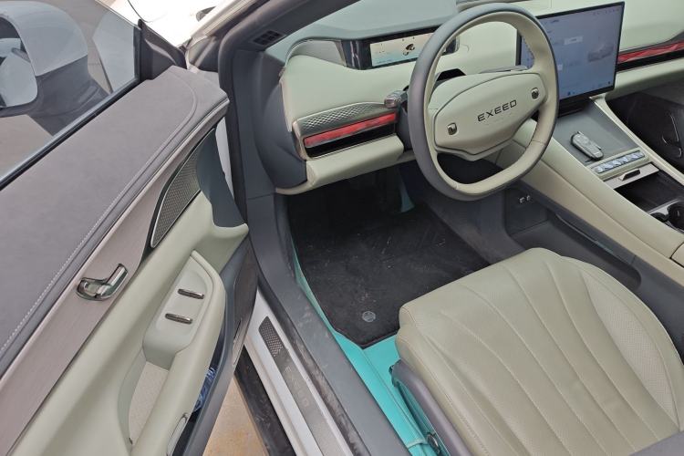 Used EXEED Star Era ES 2024 Max Long-Range Version Interior 3