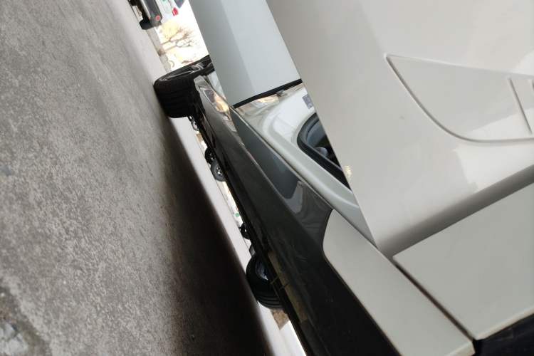 Used EXEED Star Era ES 2024 Max Long-Range Version Right Side Sill